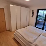 Quiet 1-Bedroom In A Basement Of New Villa